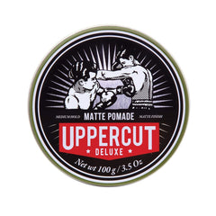 Uppercut Deluxe Matte Pomade, bote: acabado mate para estilos versátiles y fáciles de manejar.