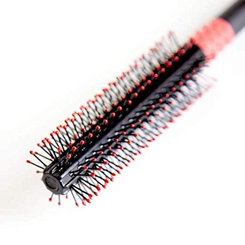 Uppercut Deluxe Quiff Roller non-slip handle ensures steady styling control.