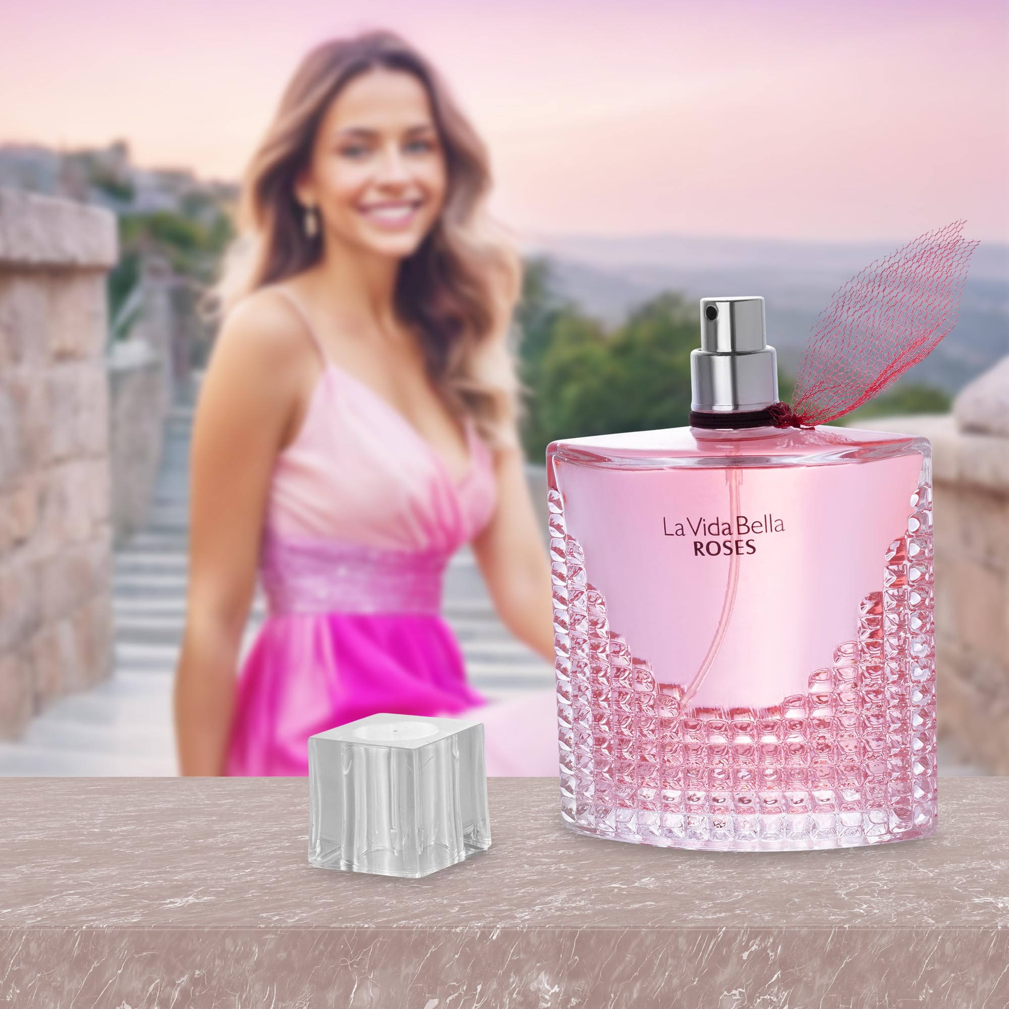 Amber-based finish image suggesting warm, enduring scent suitable for day-to-night wear.