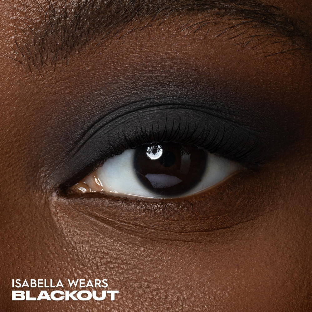 URBAN DECAY 24/7 Sombra Blackout: pigmento intenso para aplicación con dedo