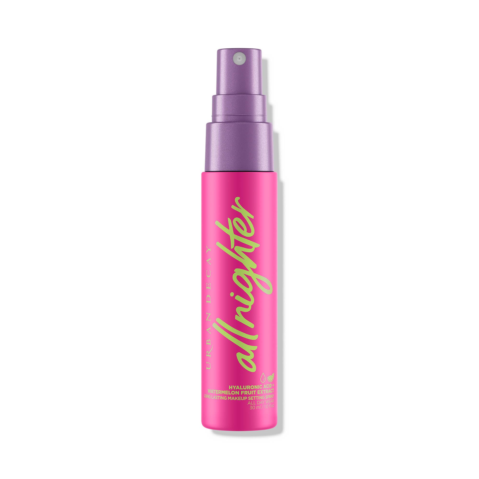 Spray fijador Urban Decay All Nighter para un acabado luminoso y duradero.