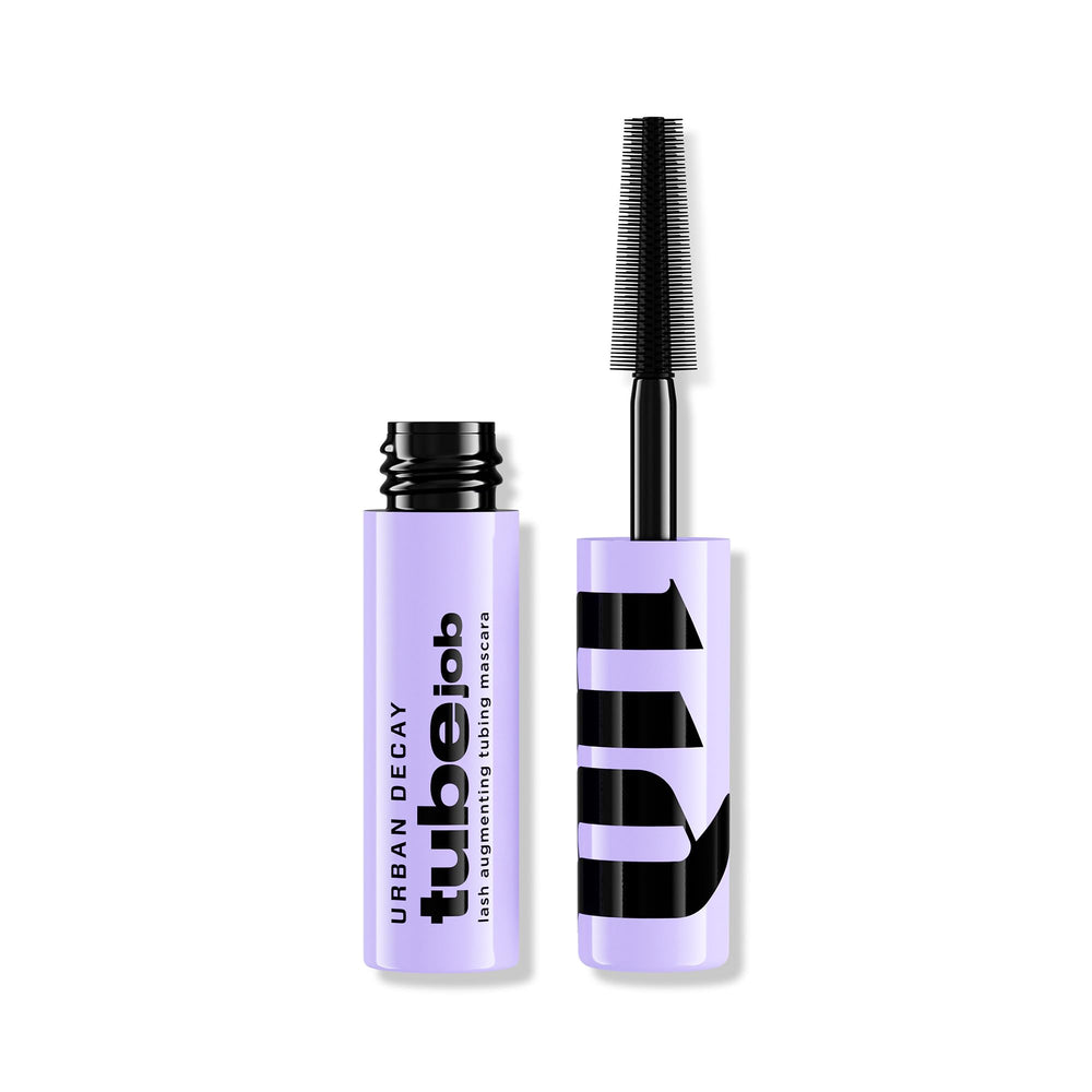 URBAN DECAY Tube Job Lash, aplicacion con brocha para levantamiento definido.