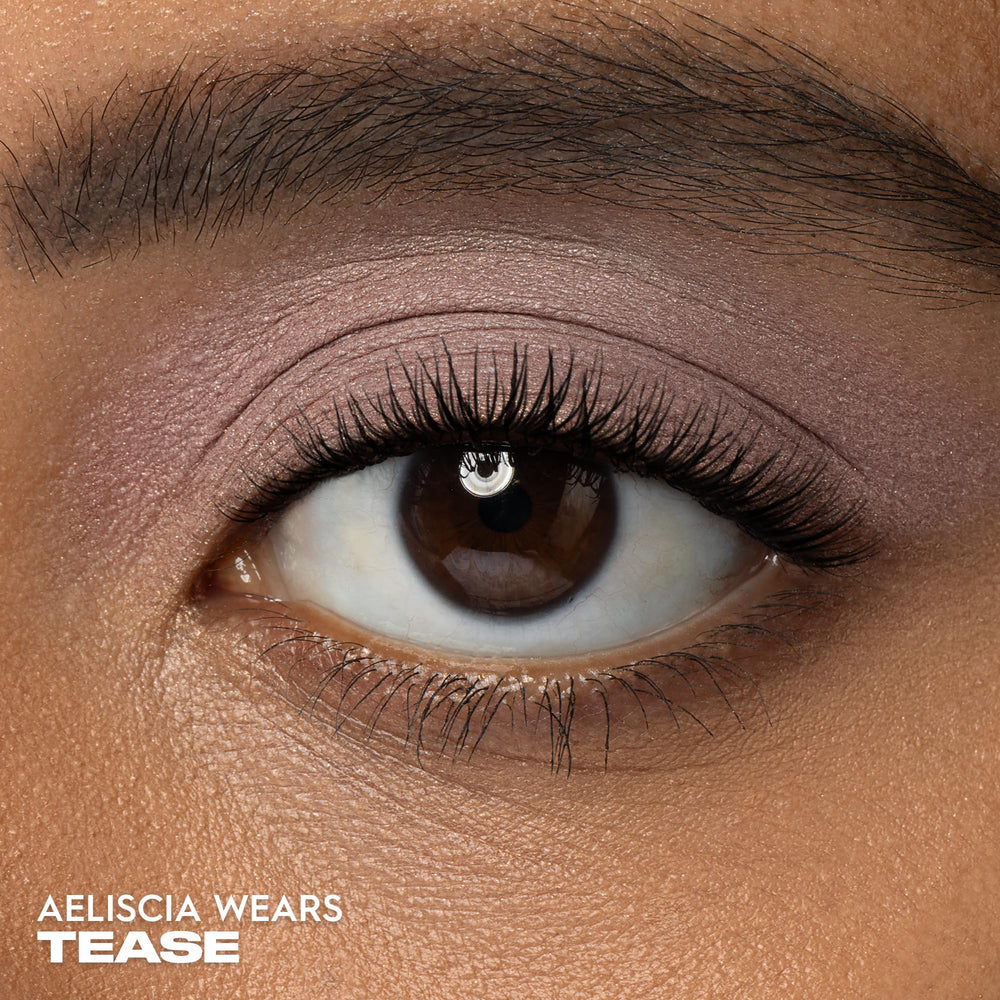 URBAN DECAY 24/7 Eyeshadow Tease swatch showing pigment-rich payoff