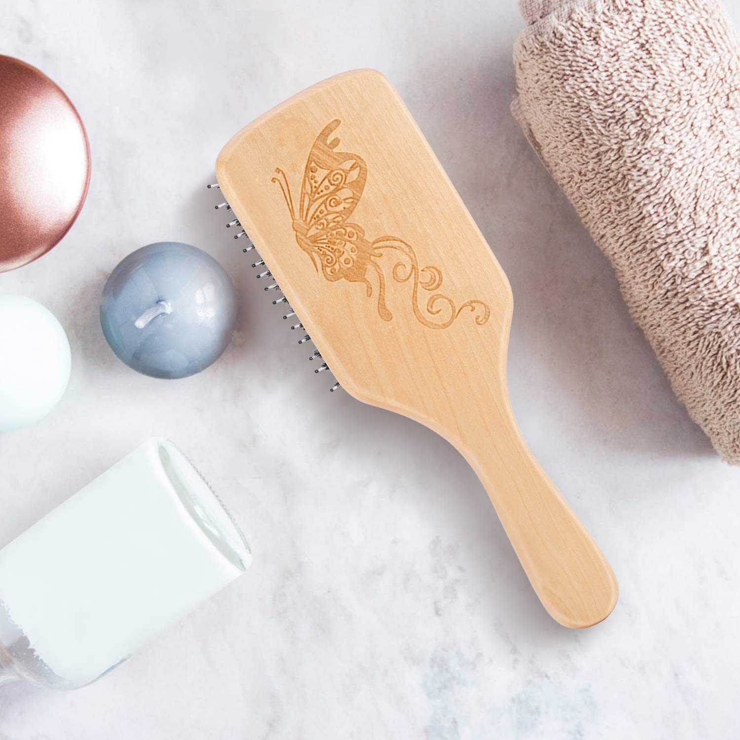 URTHEONE family-friendly brush suitable for men, women, and kids.