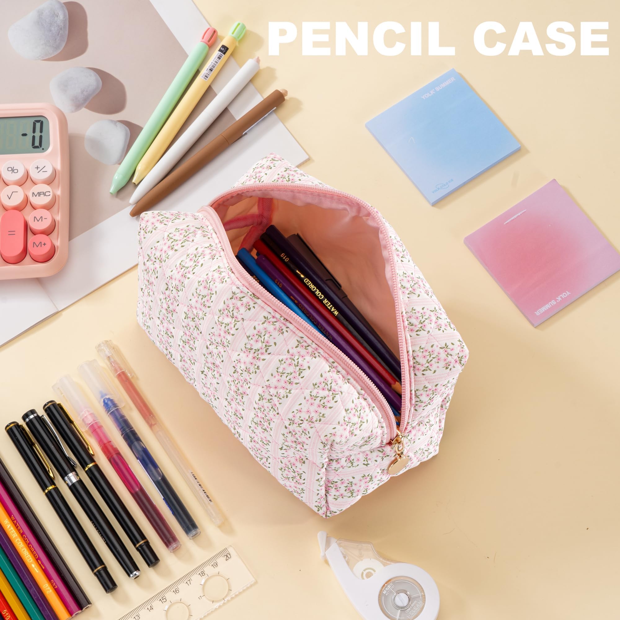 Soft cotton lining and durable build of UUYUUY makeup bag.