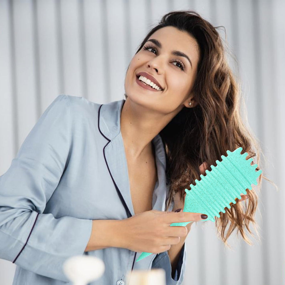 UVZNUMG Curl Defining Brush supports product application and styling