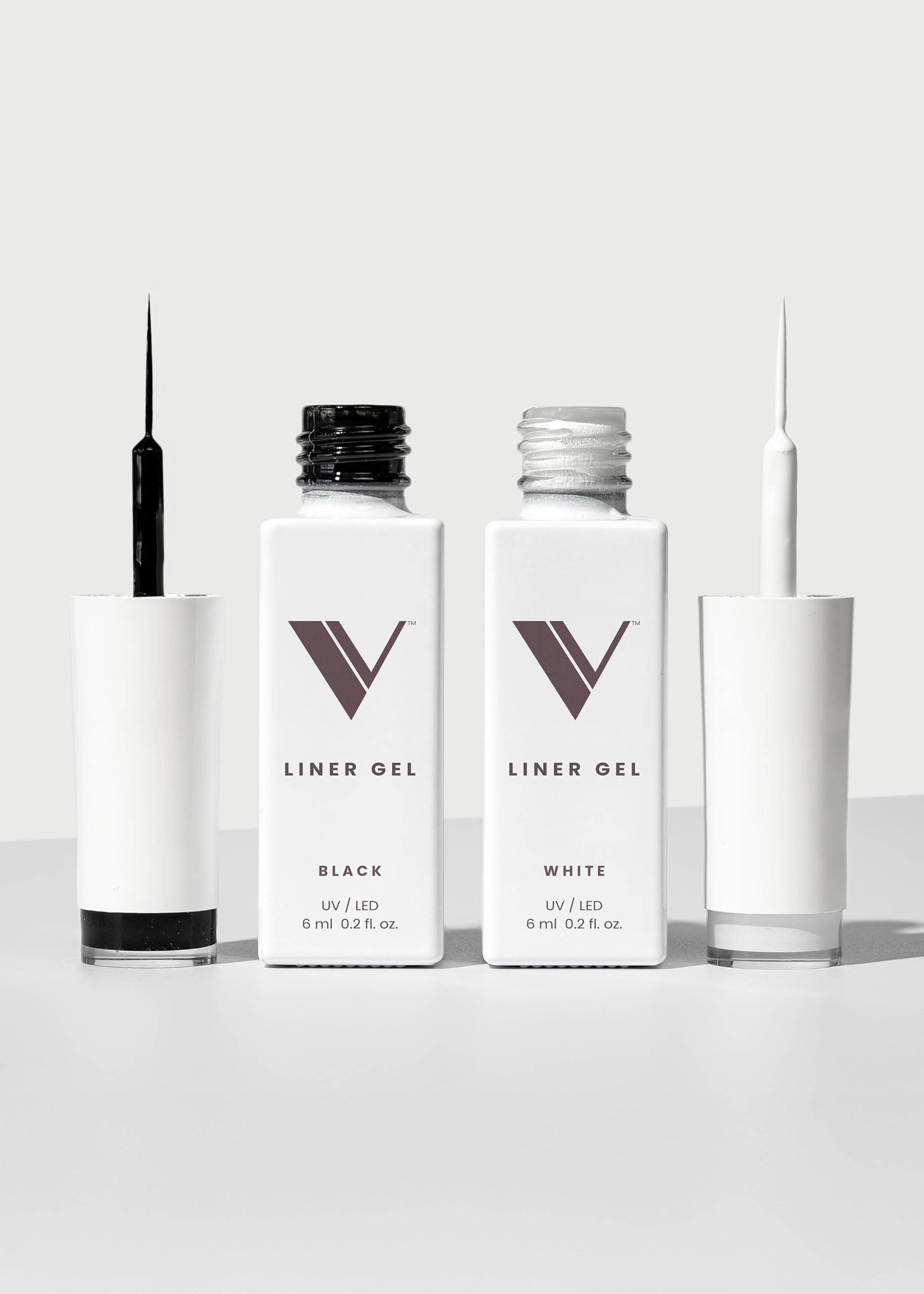 V Beauty Pure gel delineador negro para delineado preciso en uñas