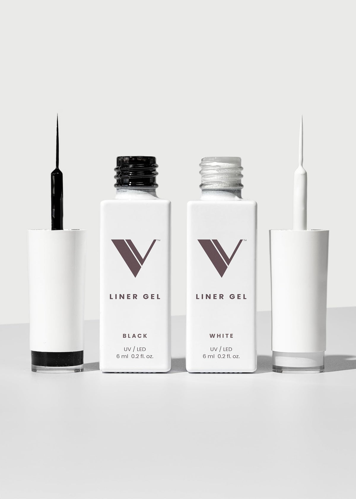 V Beauty Pure gel delineador negro para delineado preciso en uñas