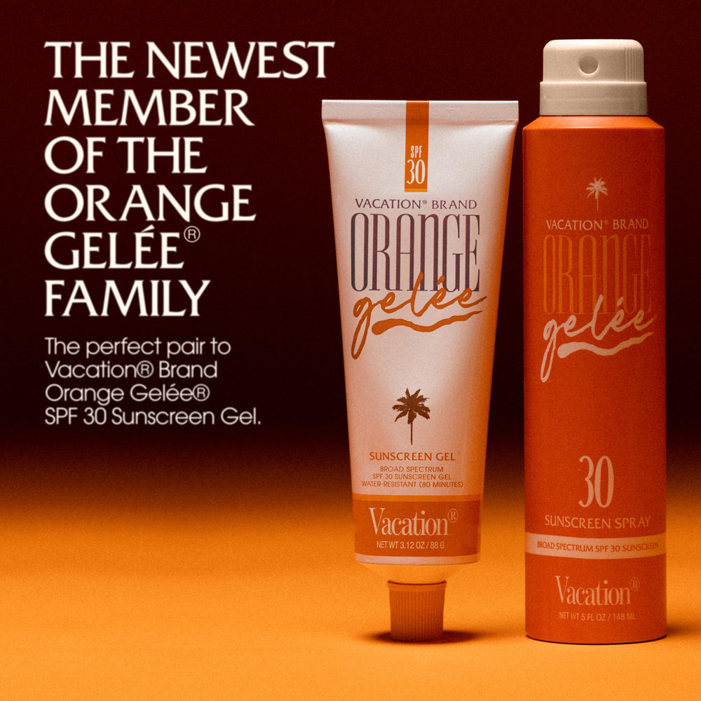 Vacation Orange Gelée moisturizing body oil spray on skin.