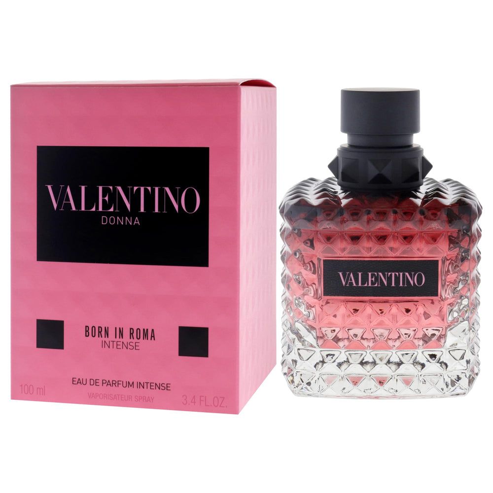 Valentino Donna Born In Roma Intense spray nozzle detail shows easy application for day and night.