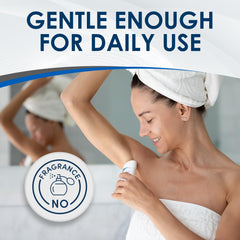 Aplicación suave de Vanicream desodorante, sensación seca y cómoda.