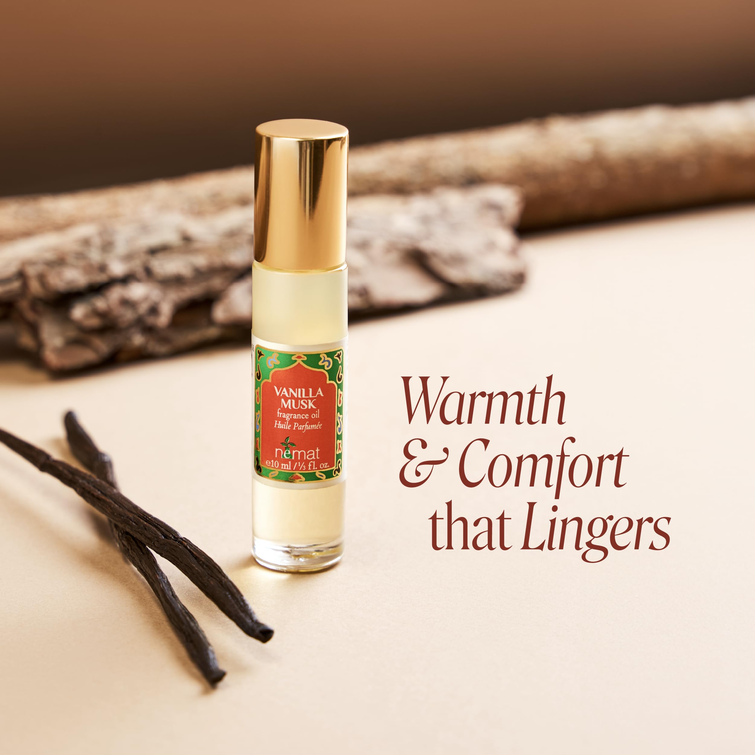 Vanilla Musk fragrance close-up highlighting creamy notes for everyday elegance.