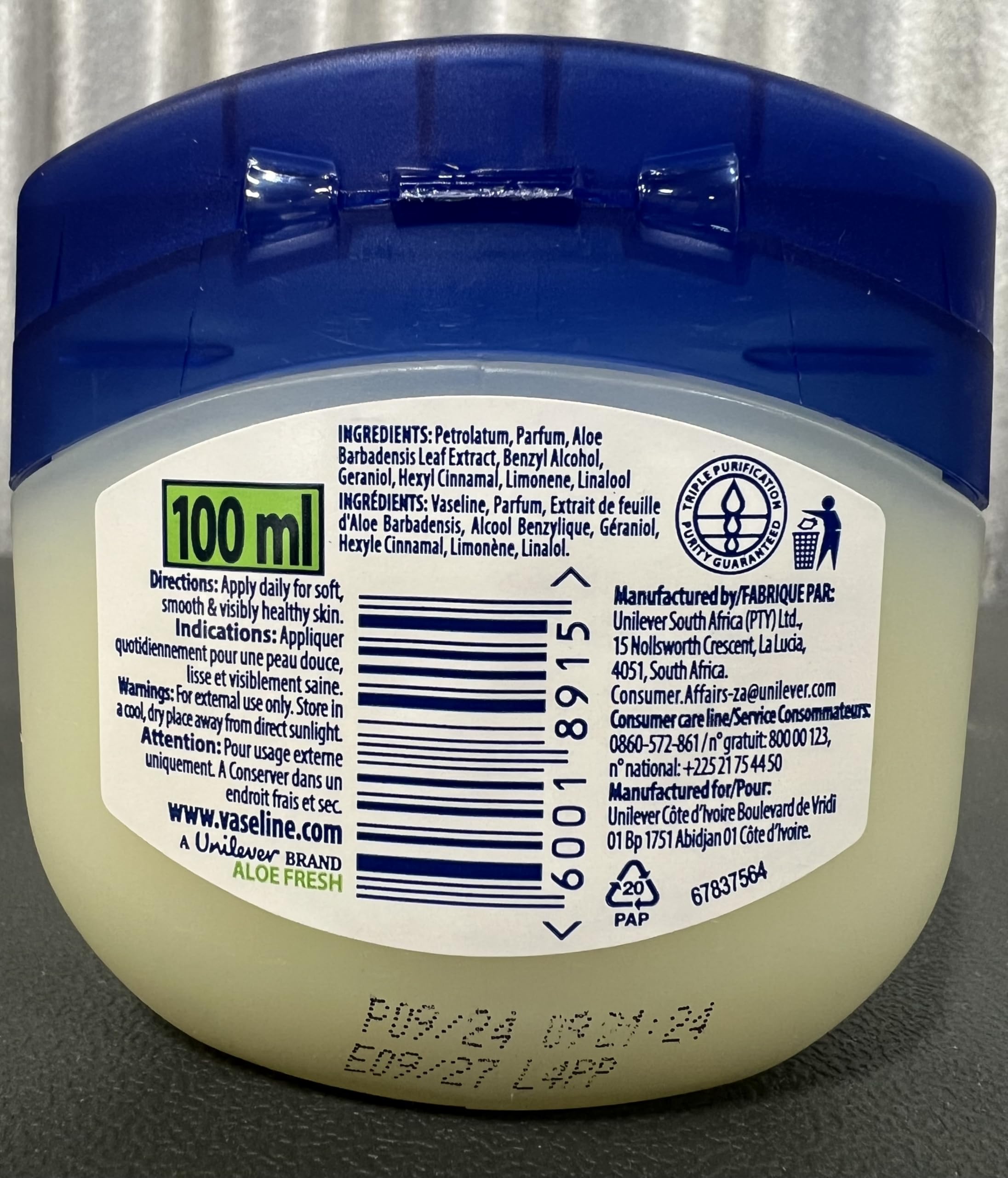 Vaseline Aloe Fresh cream application for daily moisturizing.