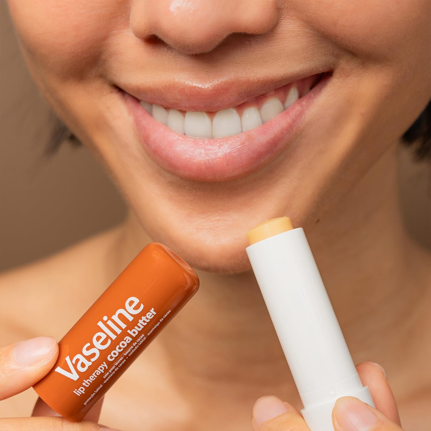 Nutricion con vitamina E para mantener la humedad de labios.