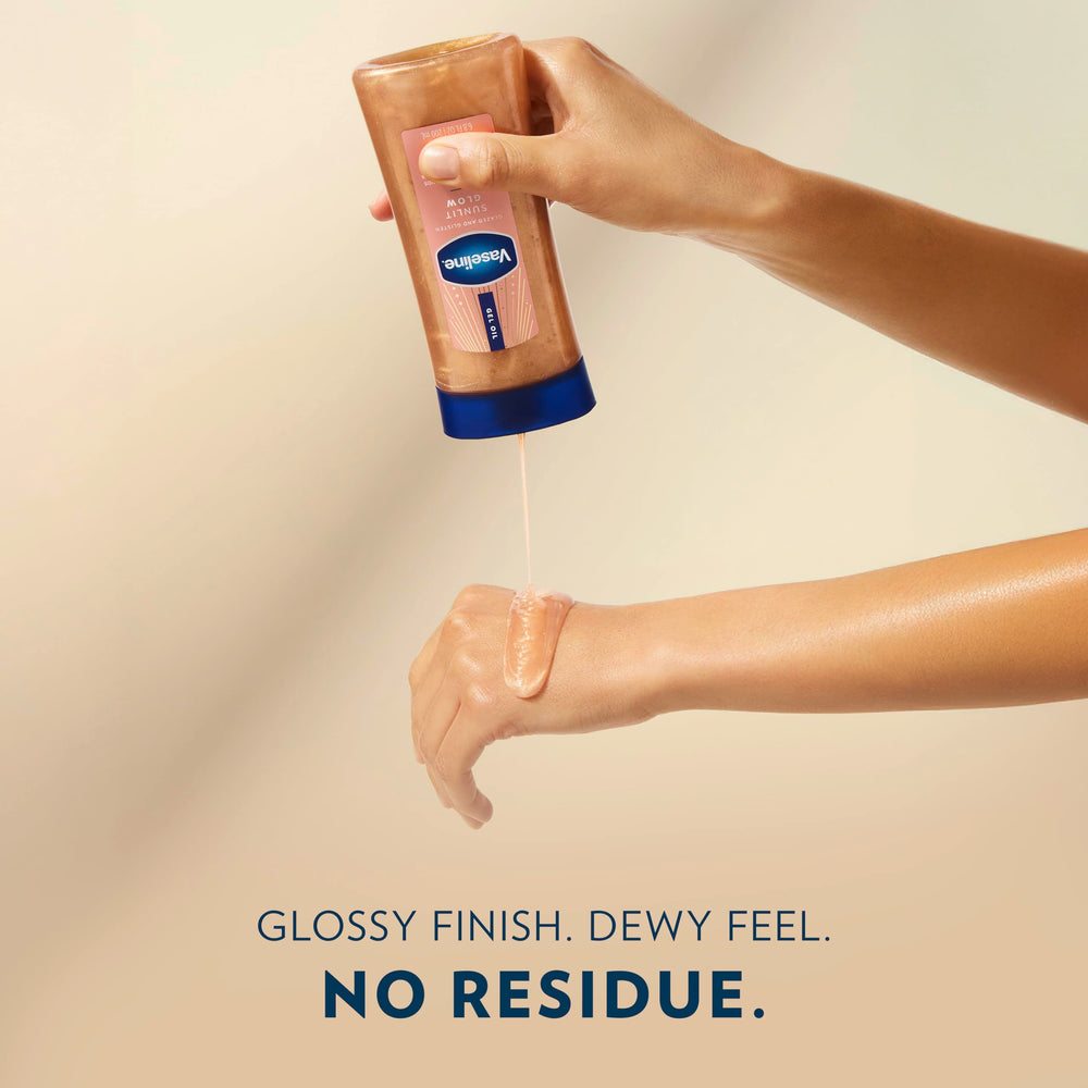 Vaseline Brilloso y Deslumbrante – lípidos y manteca de cacao para apoyar la hidratación.