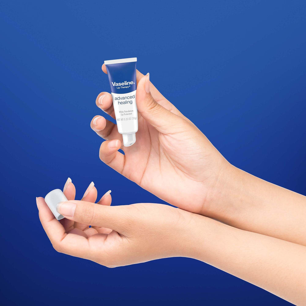 Vaseline Terapia Labial Avanzada, formato compacto para viaje