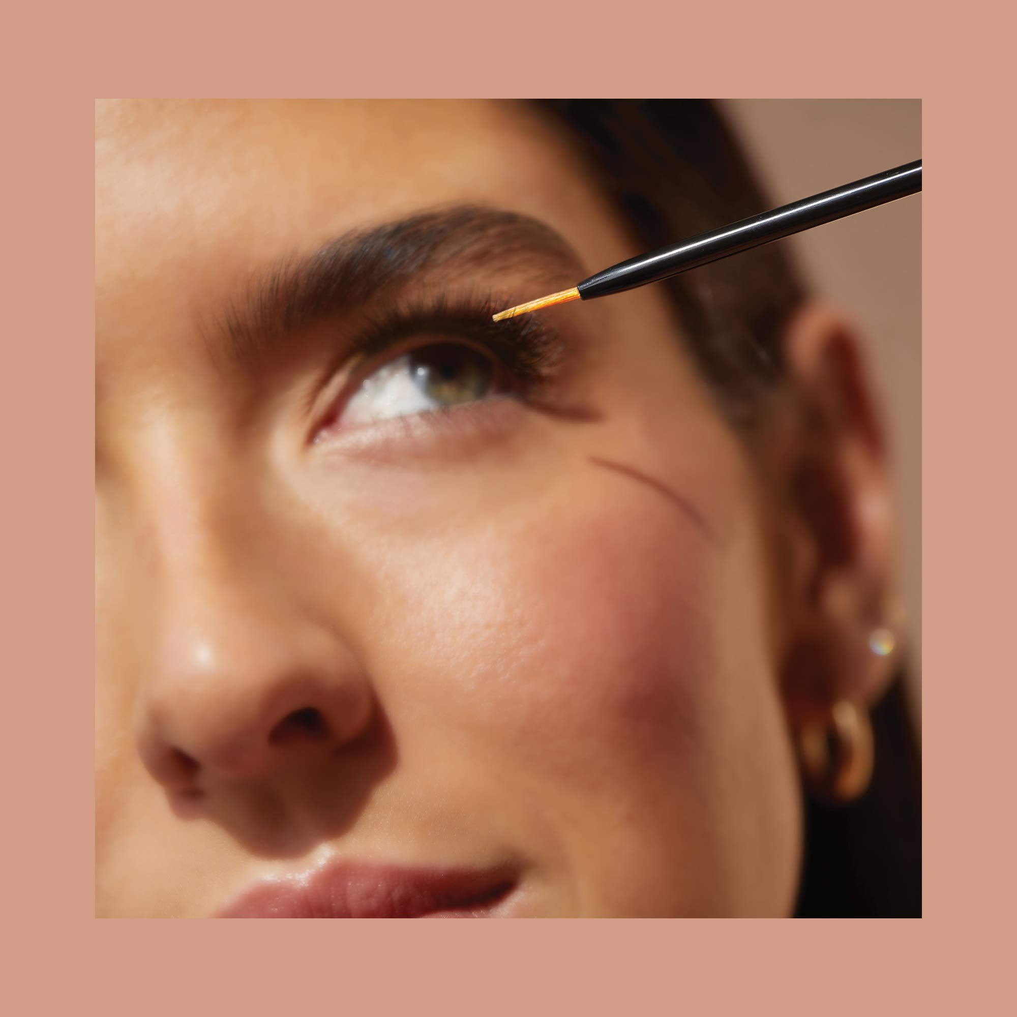 Packaging close-up showing vegan and cruelty-free credentials for VEGAMOUR GRO Lash Serum.
