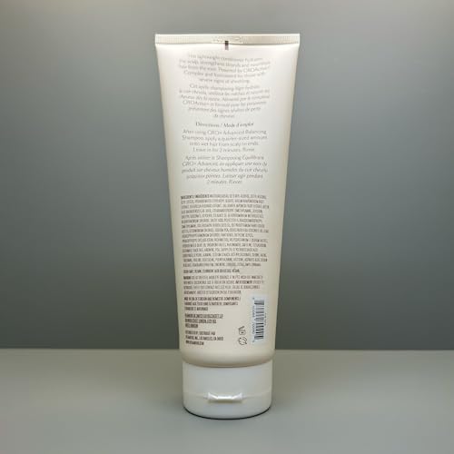 VEGAMOUR GRO+ Advanced Balancing Conditioner on scalp application demonstrates hydration.