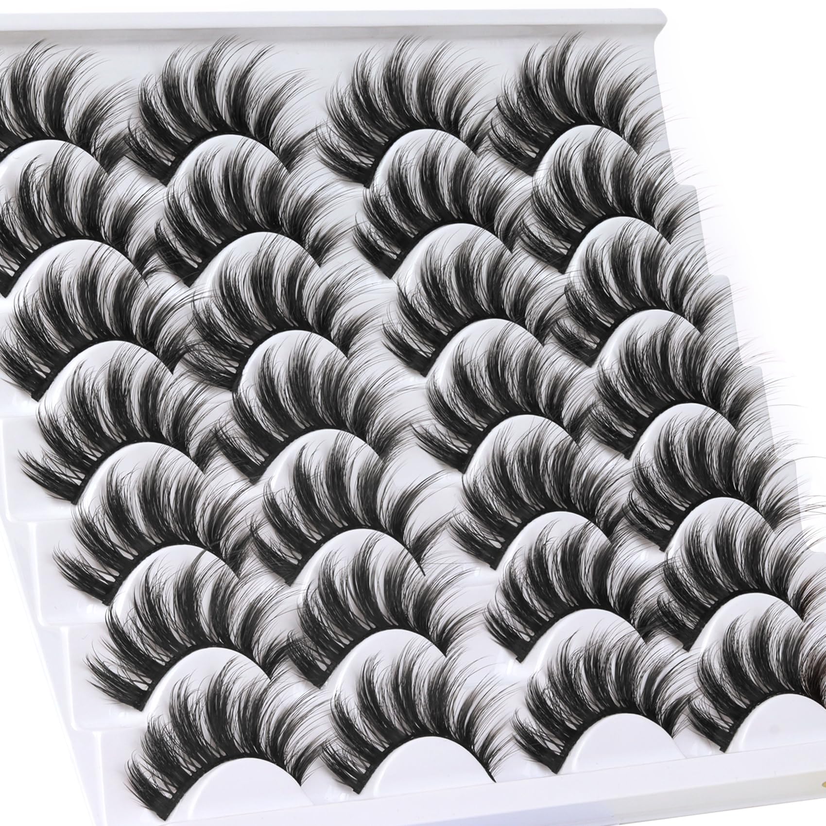 Veleasha Lashes 3D07 lightweight comfort ideal for all-day wear.