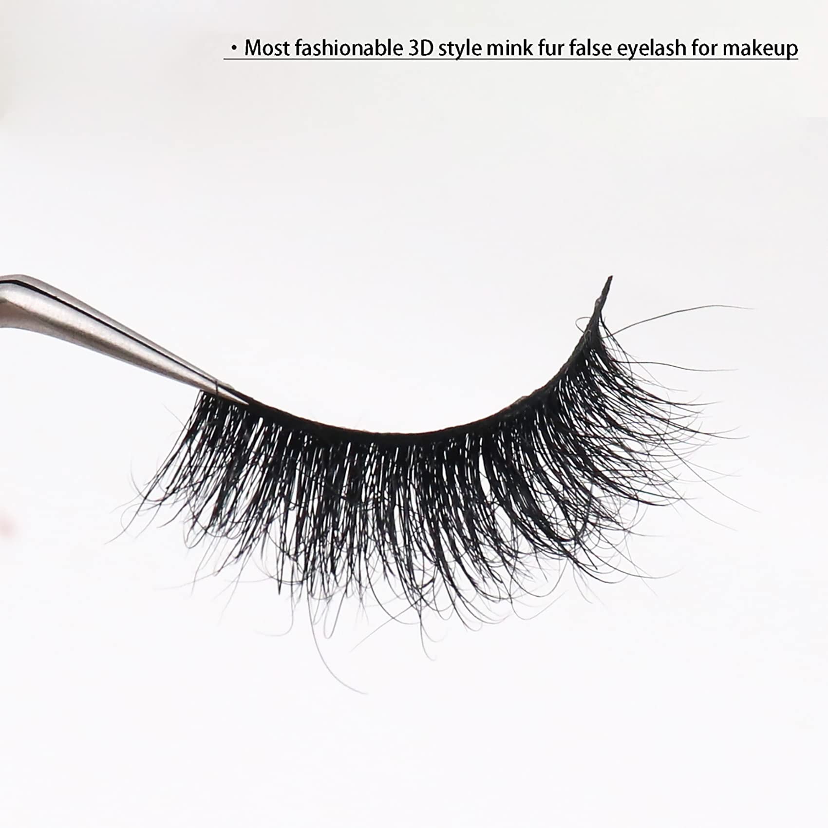 Veleasha Lashes full-volume effect for dramatic look