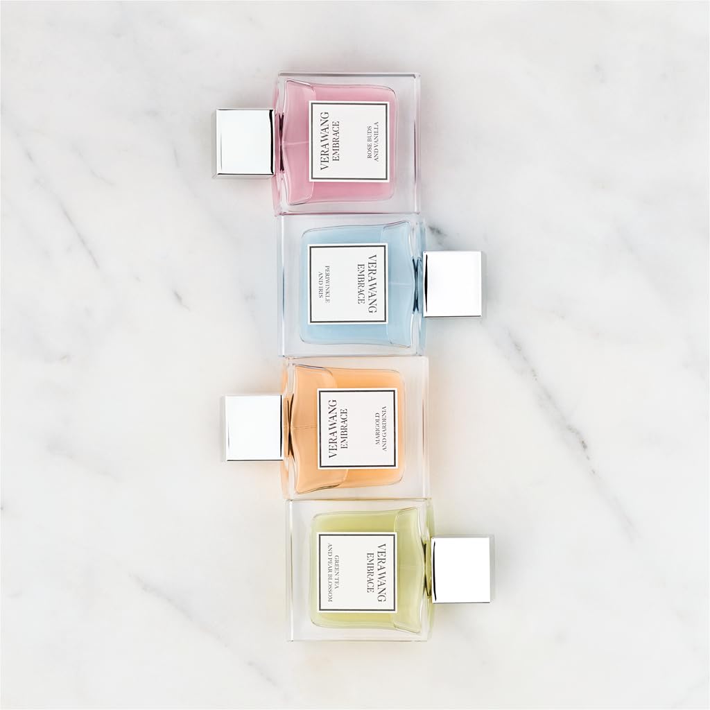 Base-notes emphasis on Sandalwood, Cedarwood, and Musks for depth.