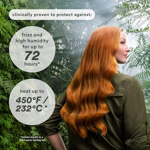 VERB Frizz Defense alisa y protege, dejando un acabado satinado y radiante.