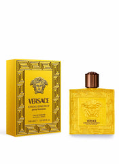 Versace Eros Energy closeup cap emphasizes premium design and confident daytime wear.