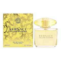 Versace Yellow Diamond bottle pour, ideal for evening wear and celebrations.