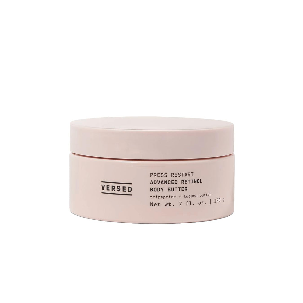 Versed crema corporal retinol avanzado, envase visible, cuidado diario de piel suave.