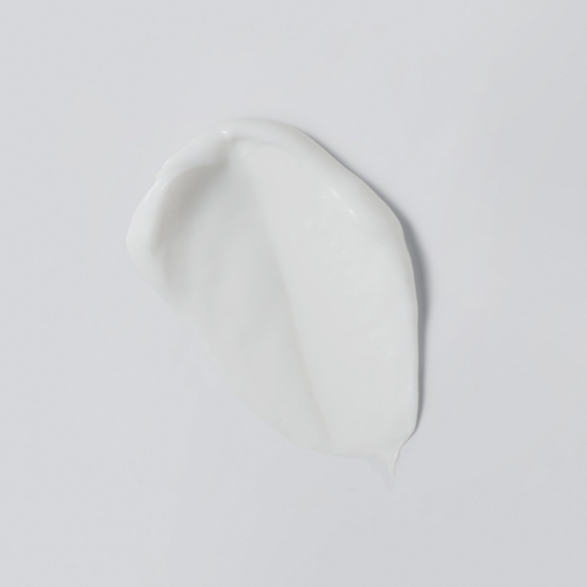 Textura cremosa de Versed Skin Soak para suavizar la piel