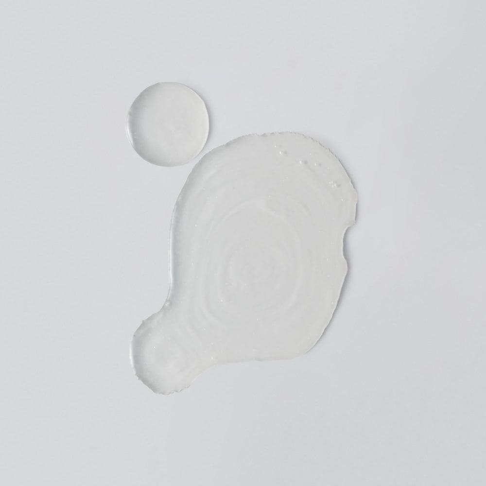 Versed Skin Soothe Tónico Lechoso, textura suave para hidratar.