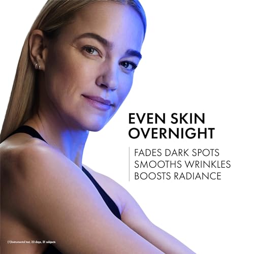 VICHY Liftactiv B3 Tone Correcting Night Cream bottle closeup showing creamy texture