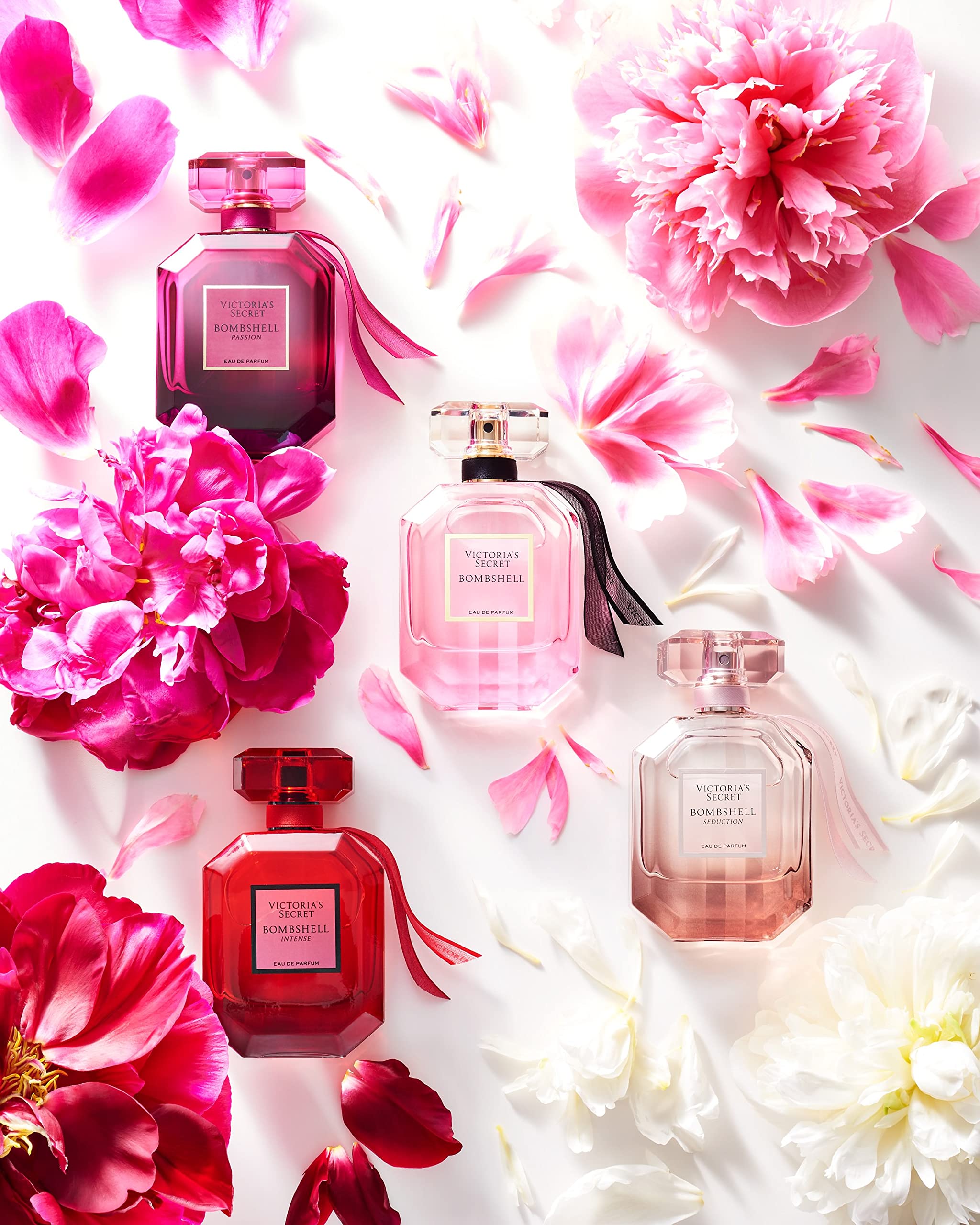 Victoria's Secret Bombshell label detail, authentic branding and size information.