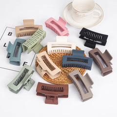 Vigorpace light blue clip providing gentle, comfortable hold for delicate styles