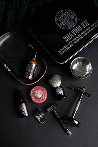 Viking Revolution shaving bowl offers generous lathering space for a smooth experience.