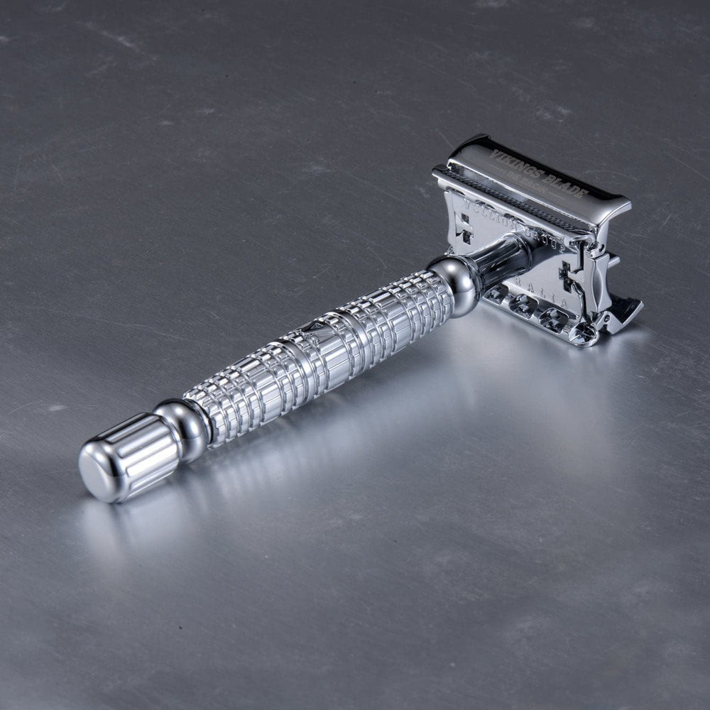 Vikings Blade long handle design demonstrated for even pressure and control