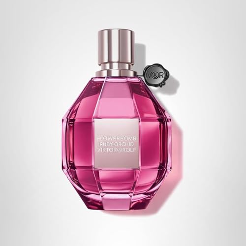 Viktor & Rolf Flowerbomb Ruby Orchid fragrance drops imply rich aroma.