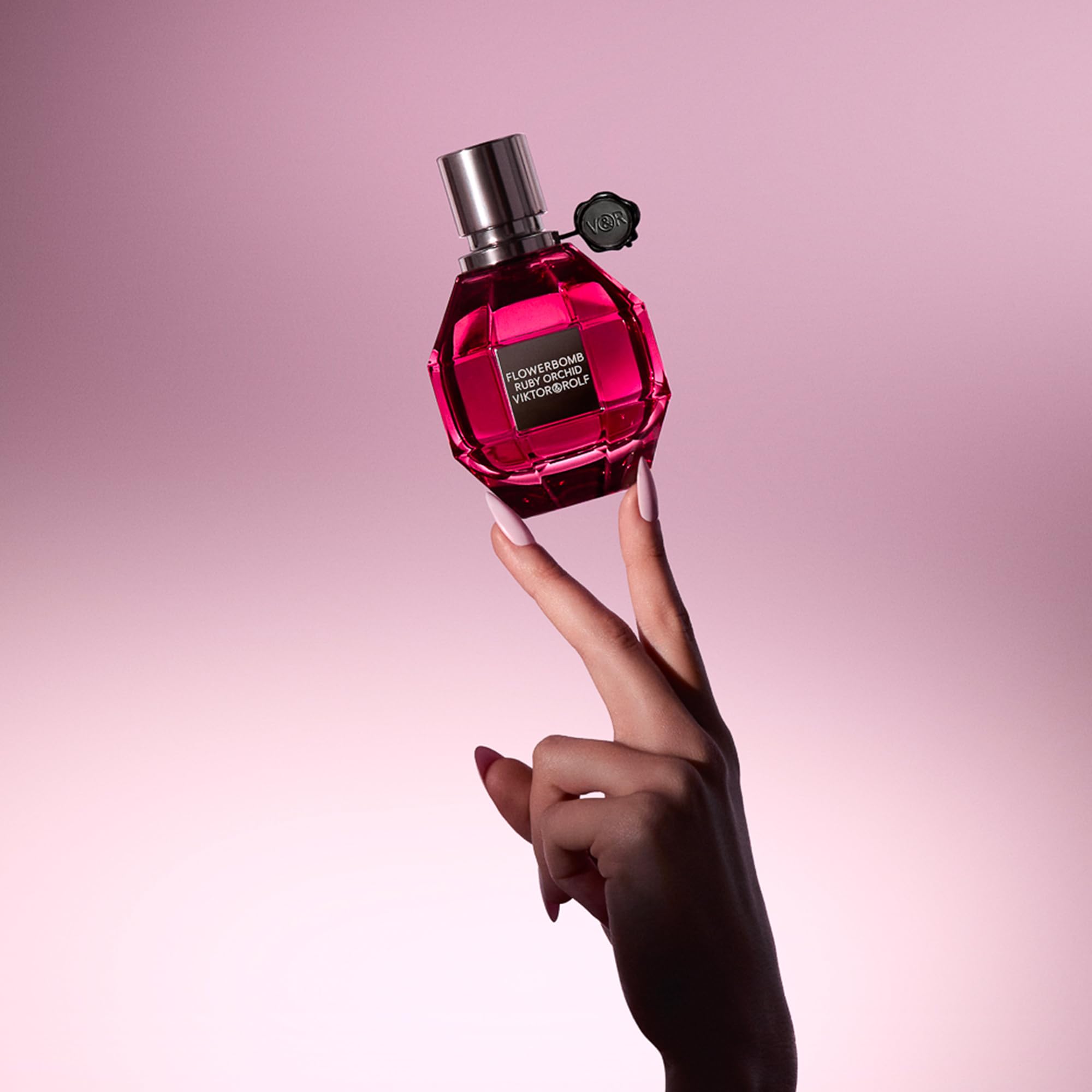 Viktor & Rolf Flowerbomb Ruby Orchid packaging showcases vibrant notes.