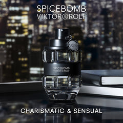 Viktor&Rolf Spicebomb spray nozzle in action for instant projection.