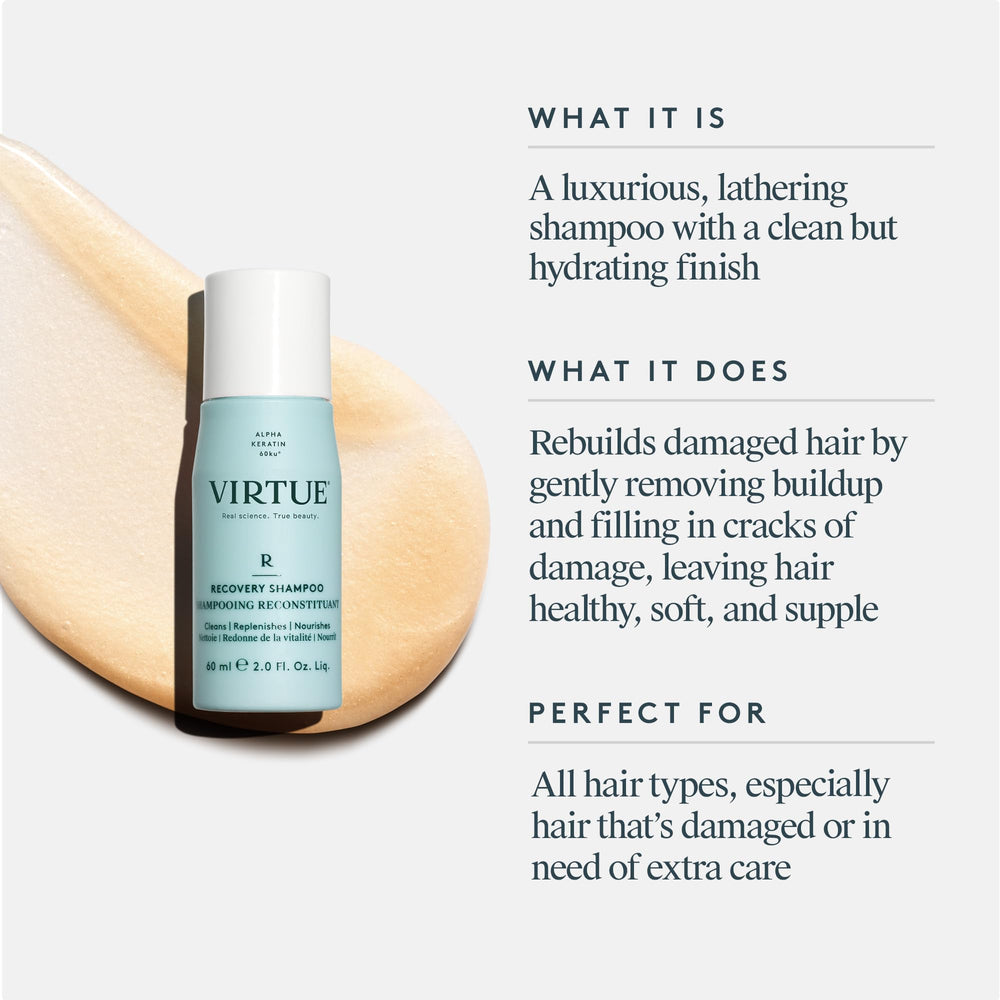 Detalle de la espuma cremosa de VIRTUE Recovery Shampoo para lavado suave.