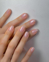 Vishine Esmalte gel nude aplicación en capas para mayor intensidad.