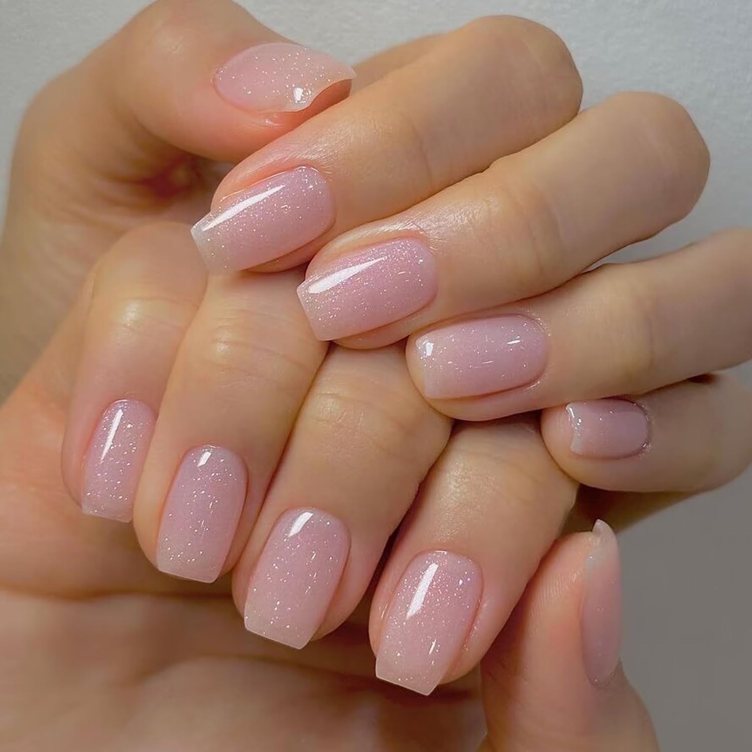 Vishine Esmalte gel nude capa base transparente para adherencia duradera.