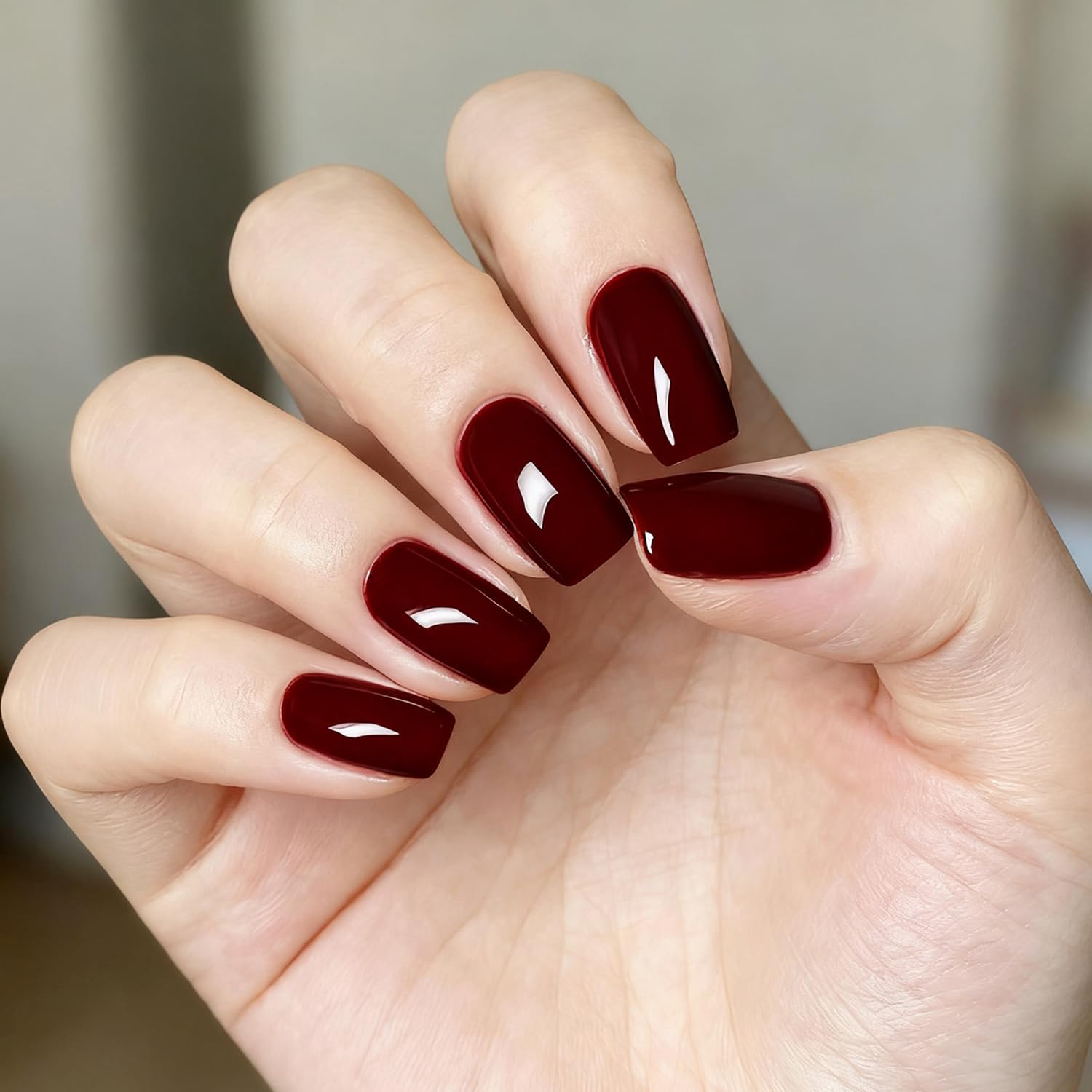 Vishine Gelpolish UV LED curing scene demonstrates quick, durable manicure.