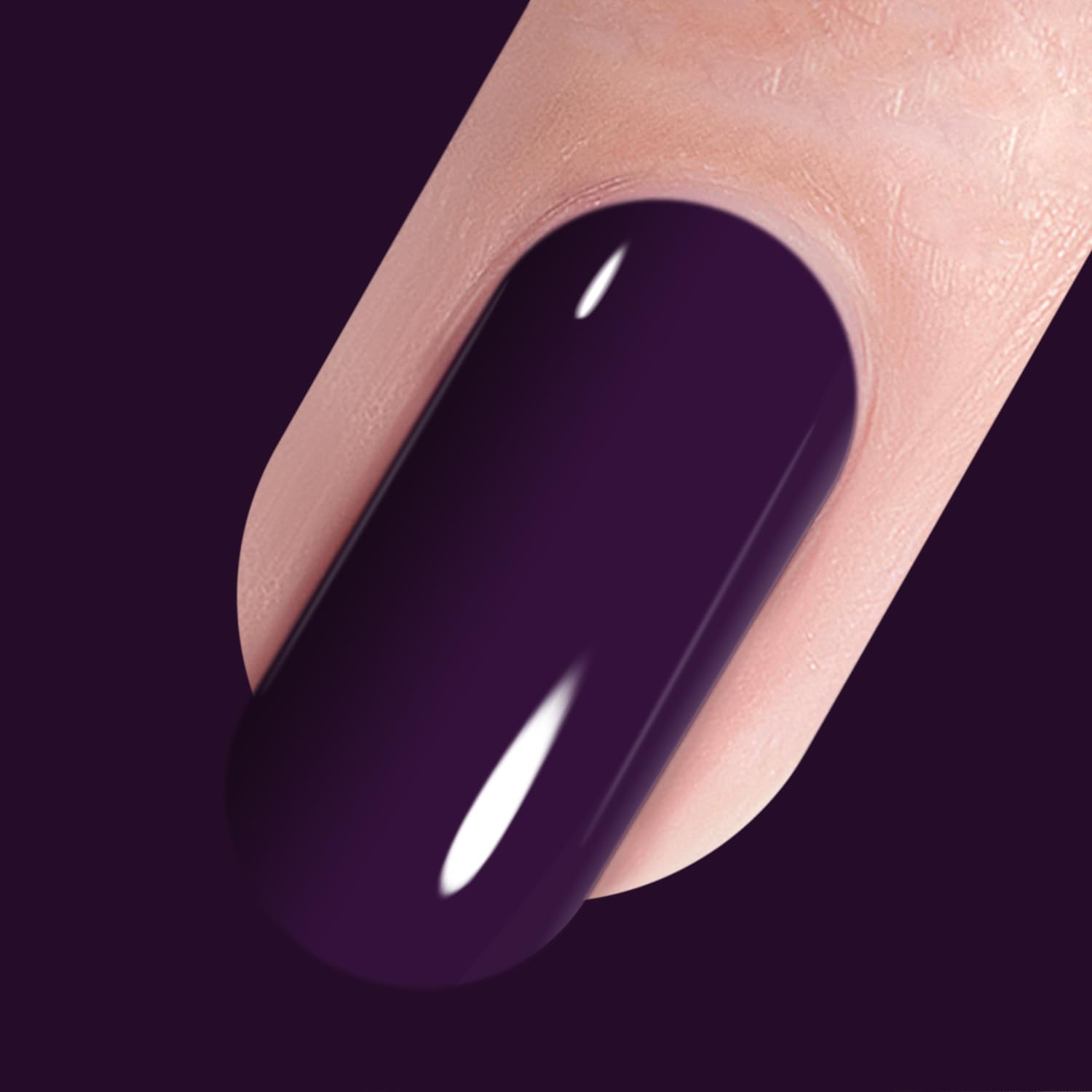 Long-lasting Vishine gelpolish offers 2-3 weeks of wear