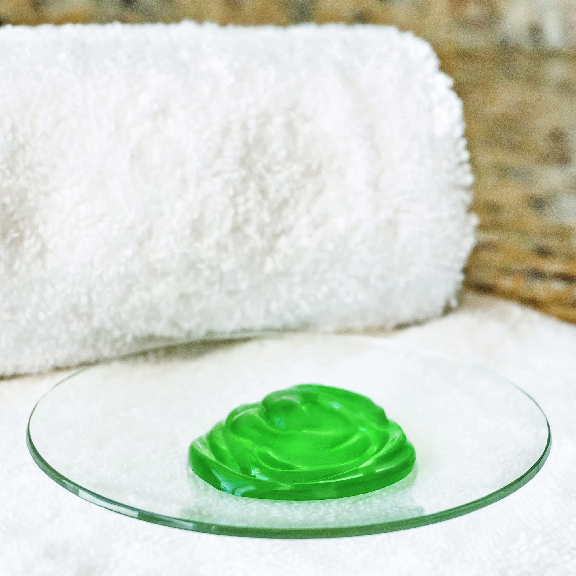 Gelee texture of Vitabath Original Spring Green soap in action