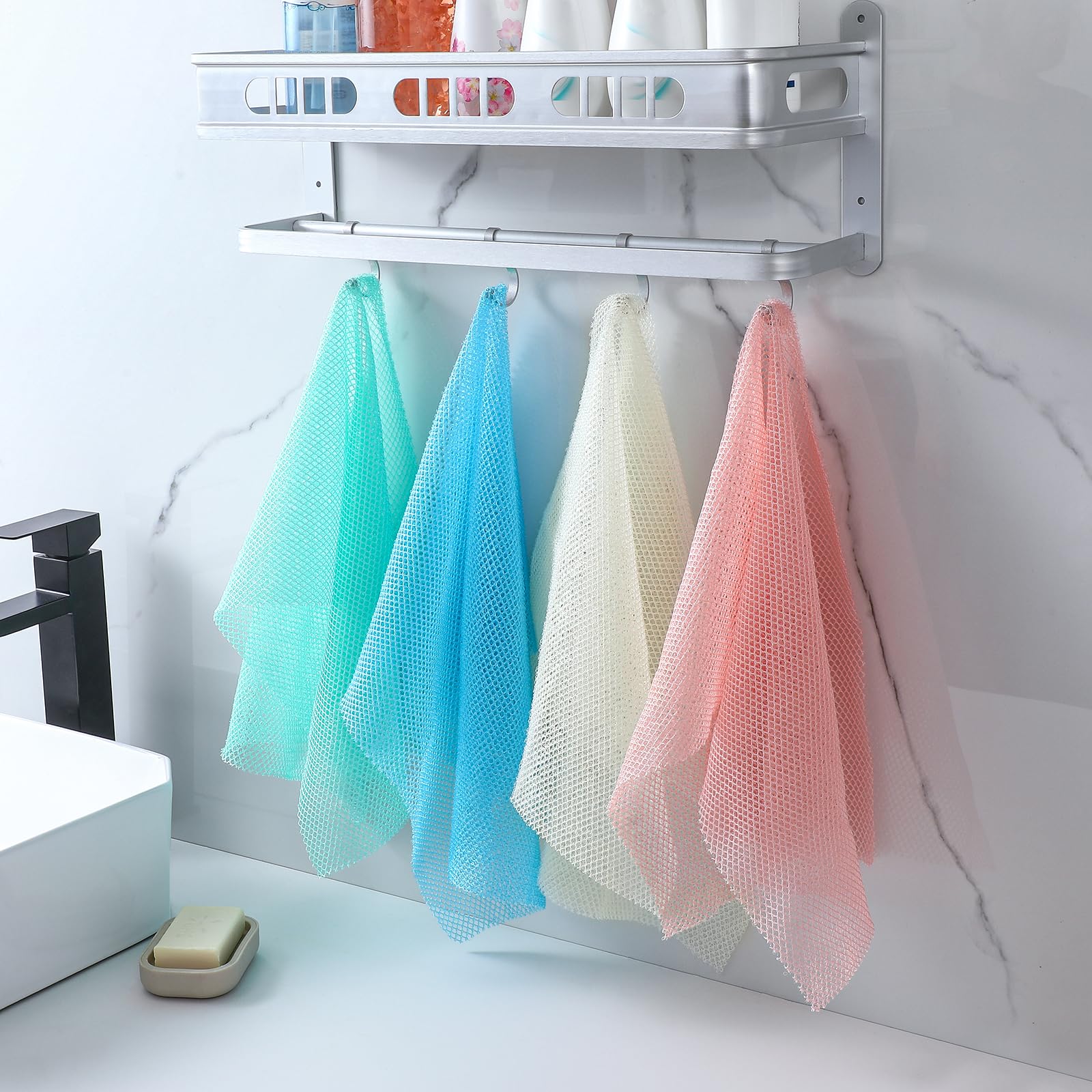 VITEVER material nylon resistente, ideal para duchas diarias y lavados.