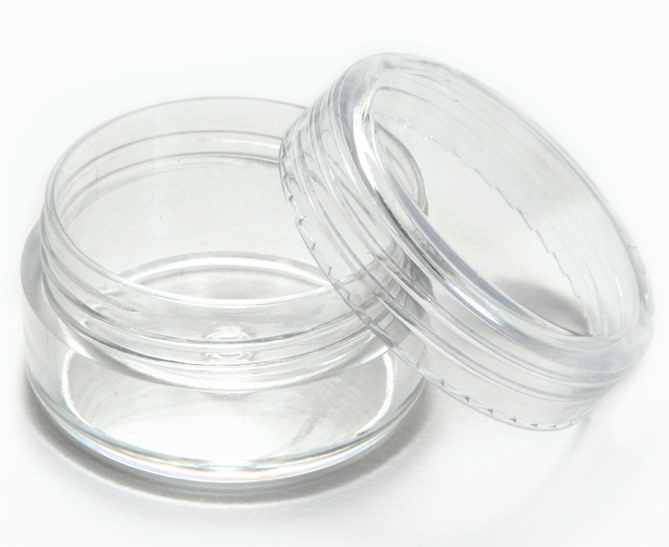 Vivaplex screw-top jars keep products secure during travel.