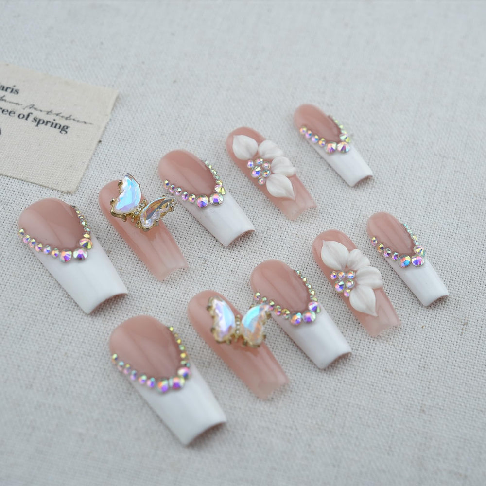 Uñas Vlazryk lujo con flores y mariposas para estilo único