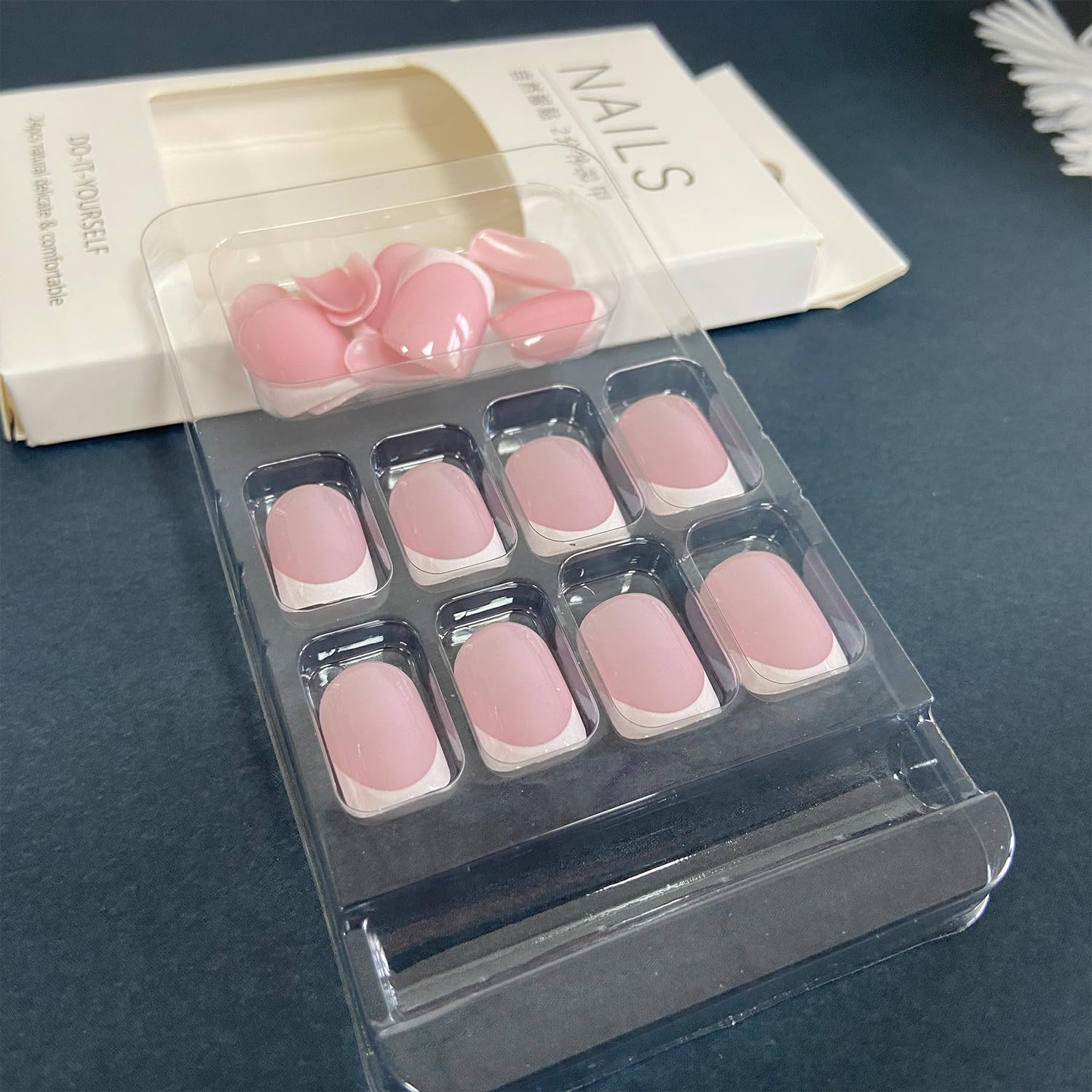 Vopintpy DIY nail-art collection for quick style updates.