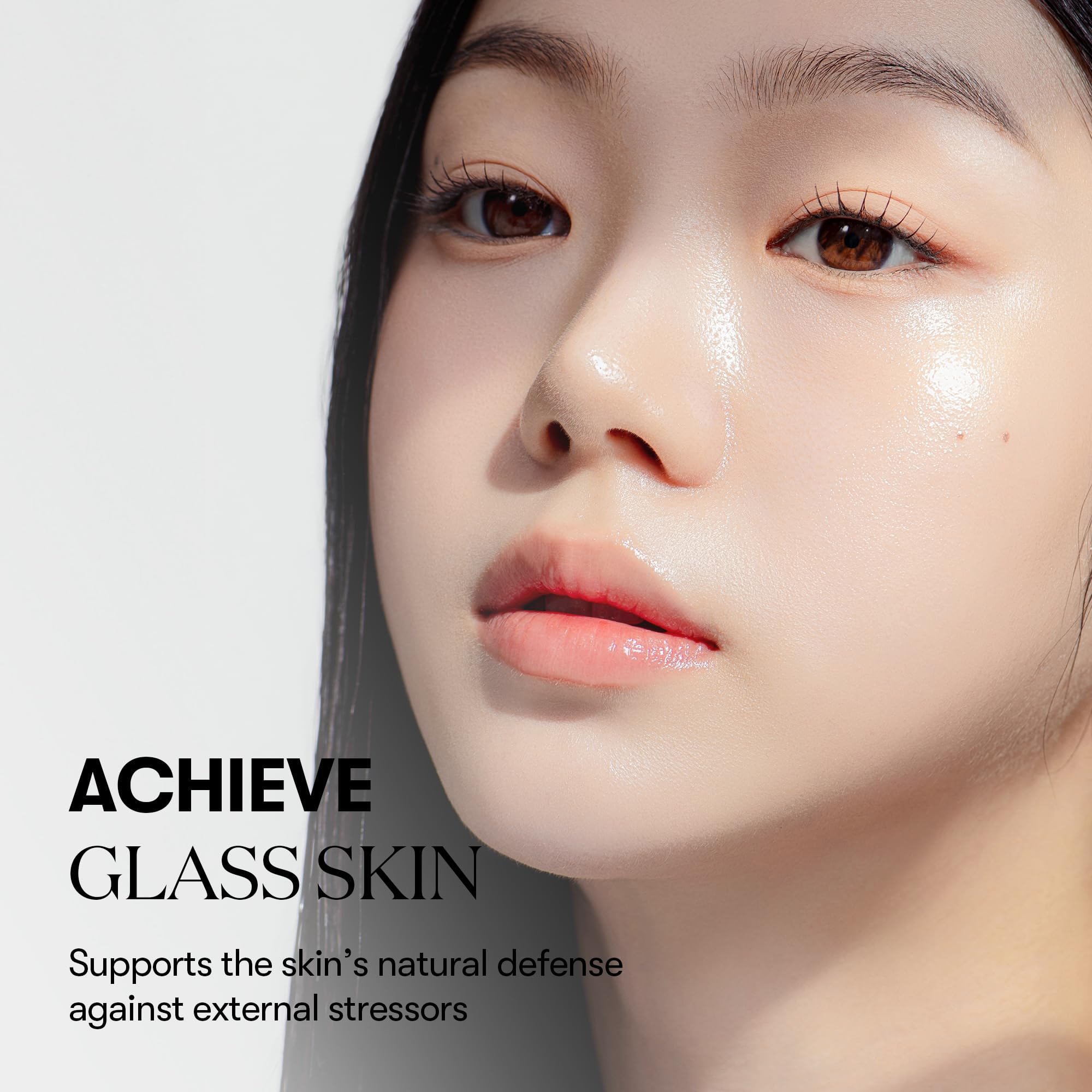 VT COSMETICS TX Toning Daily Mask in-use on face delivers refreshing hydration